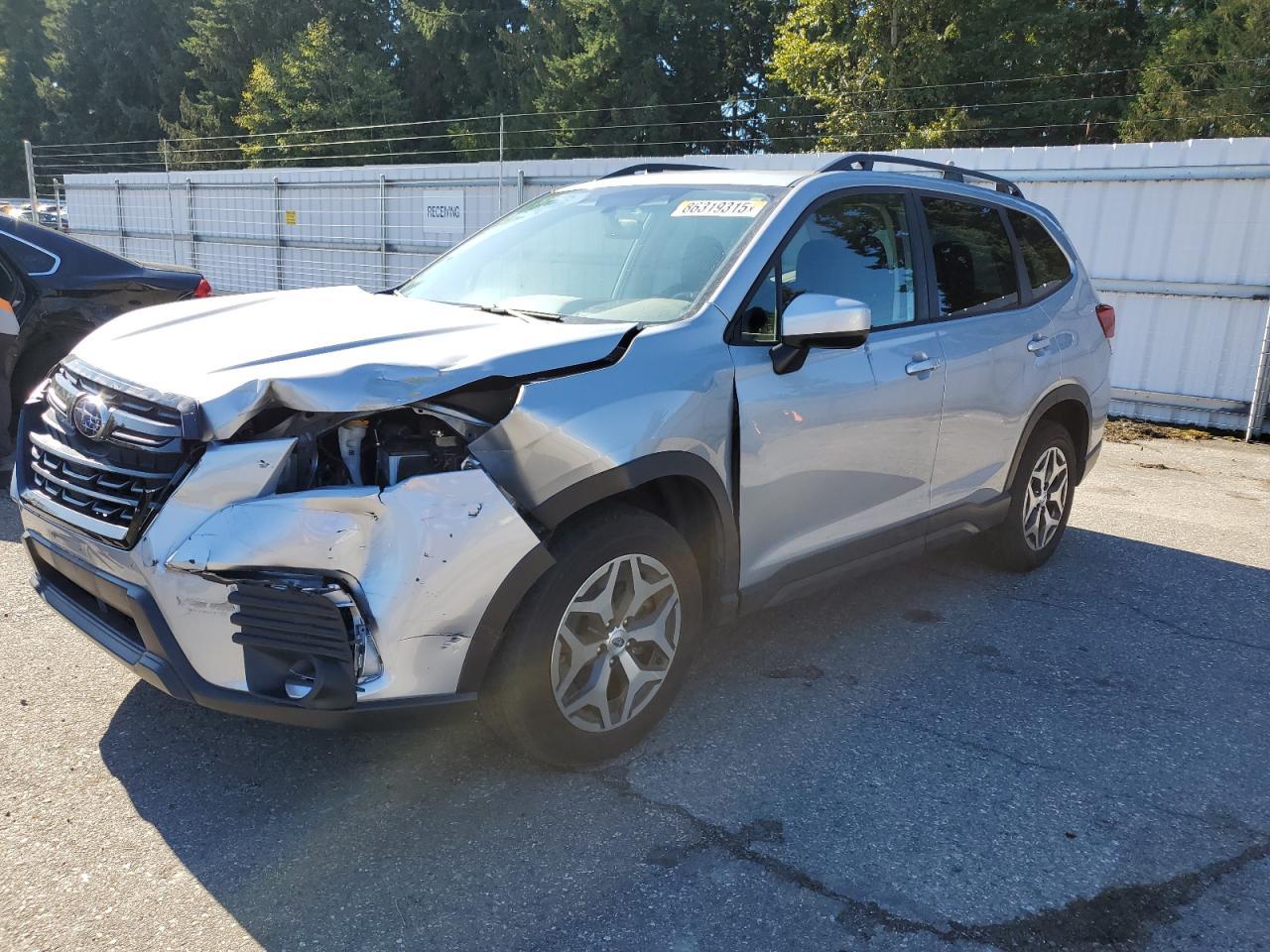 2023 SUBARU FORESTER
