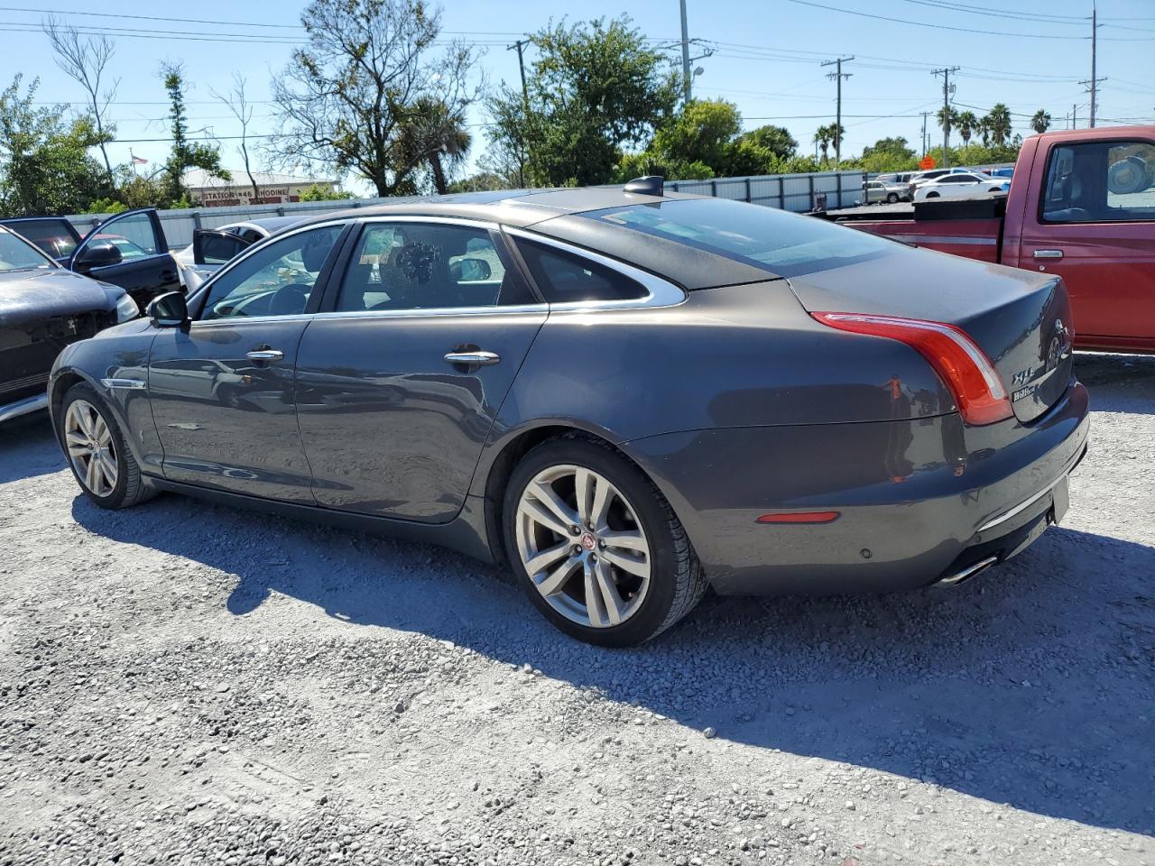 2016 JAGUAR Xj-Series
