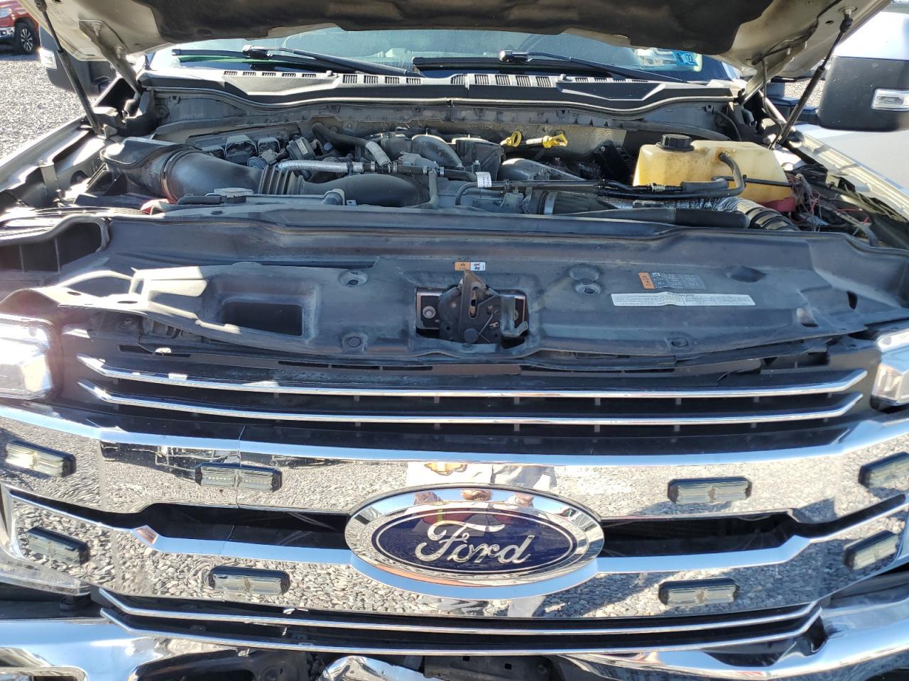 2017 FORD F-550