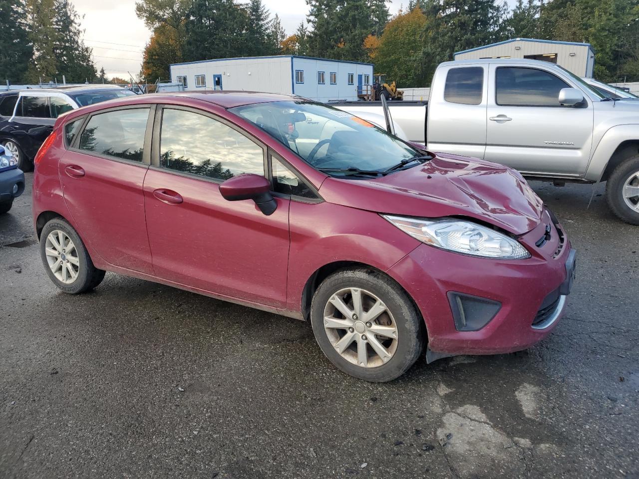 2011 FORD Fiesta