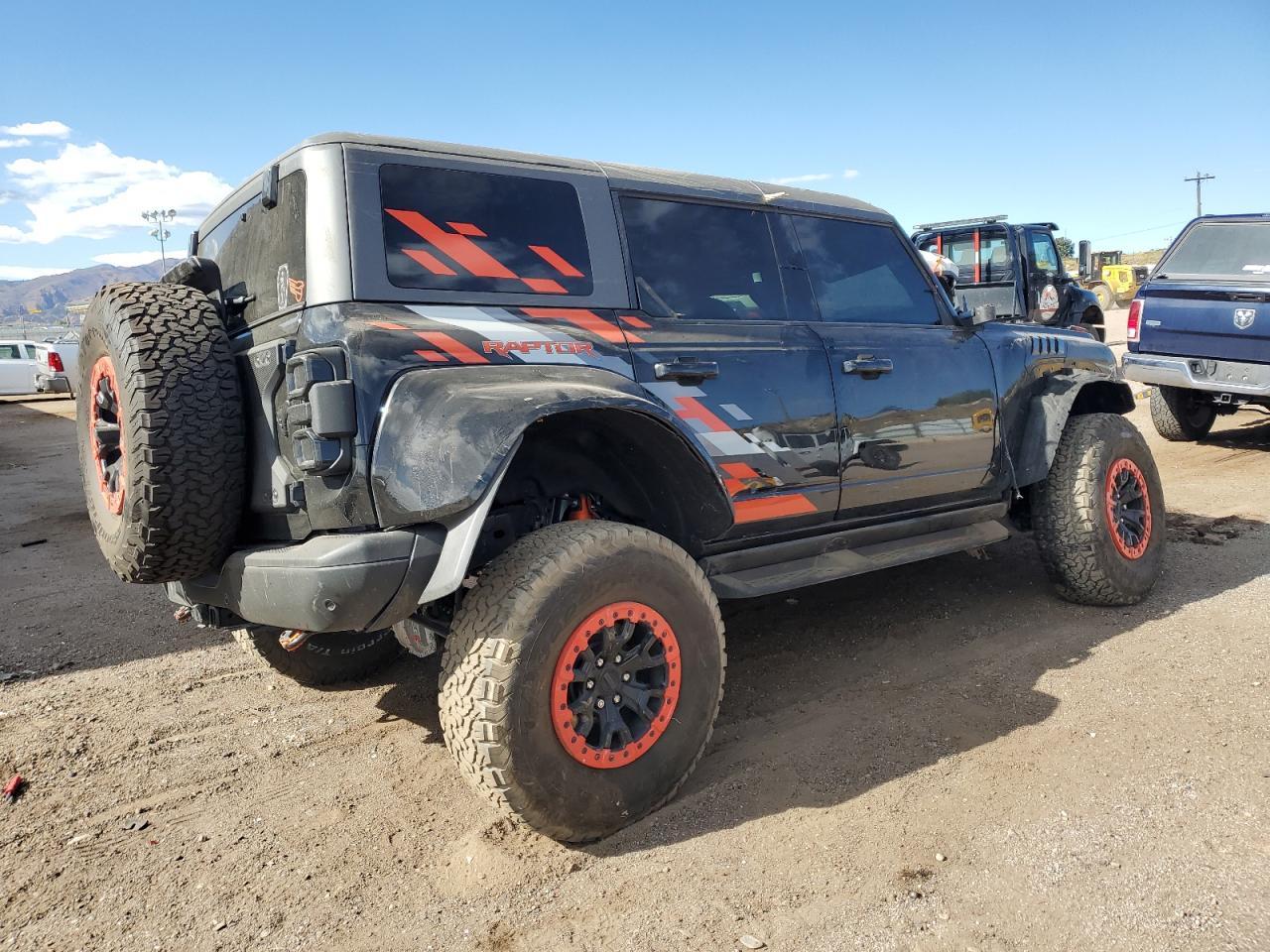 2024 FORD Bronco