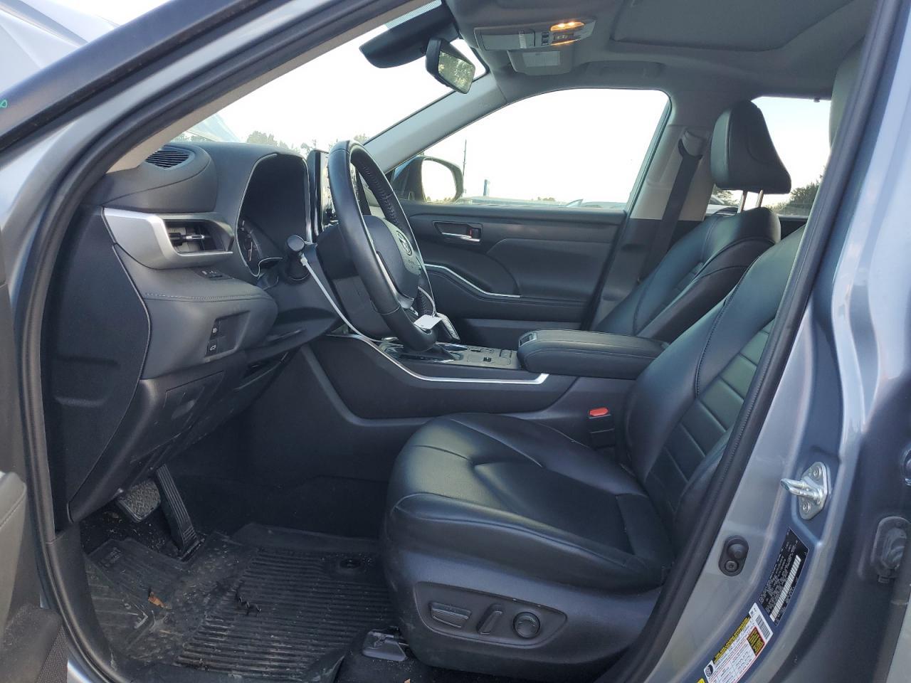 2022 TOYOTA HIGHLANDER