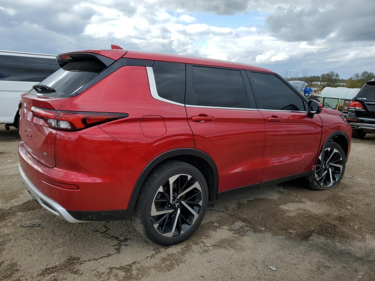 2024 MITSUBISHI outlander
