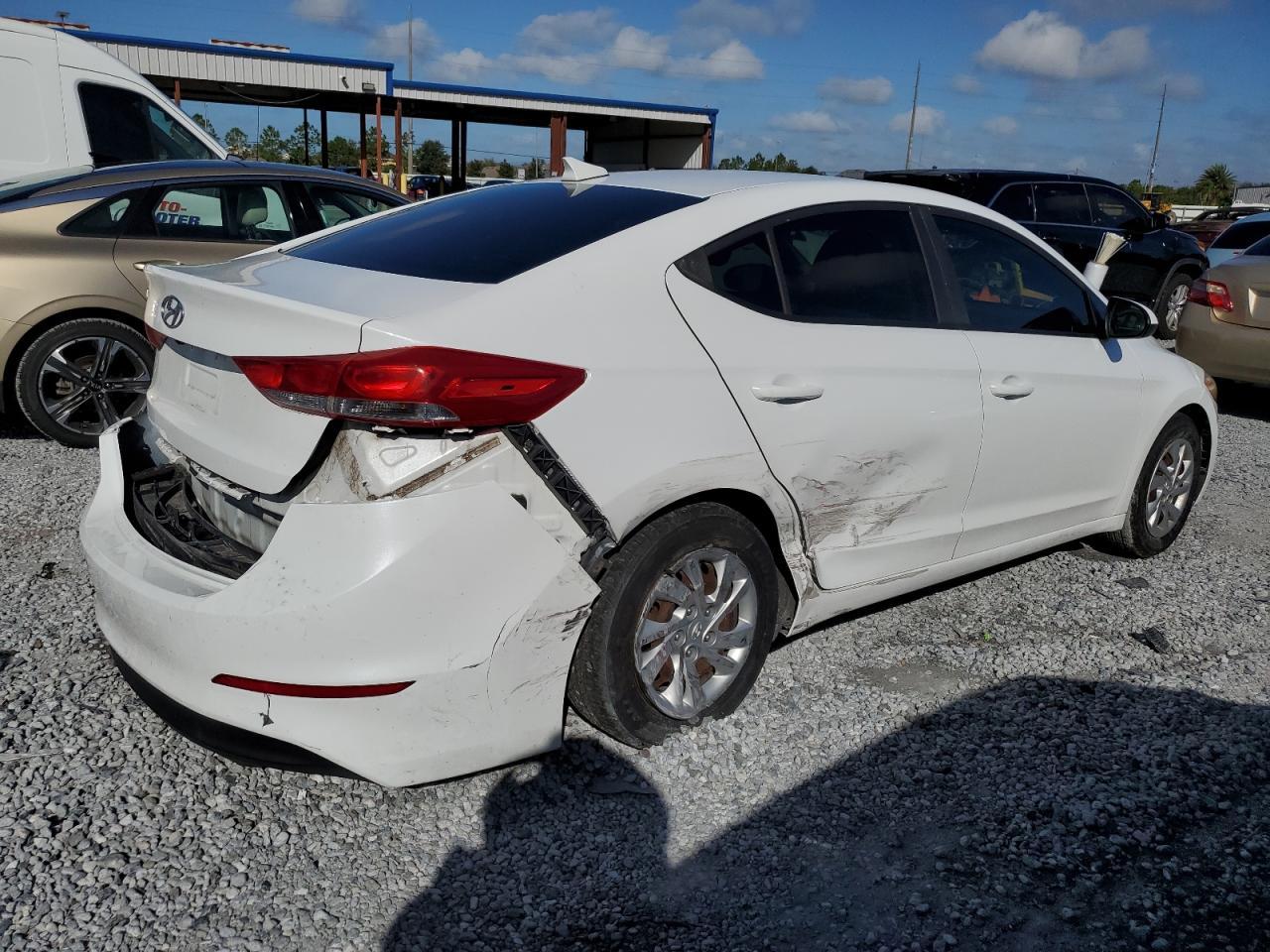 2017 HYUNDAI ELANTRA