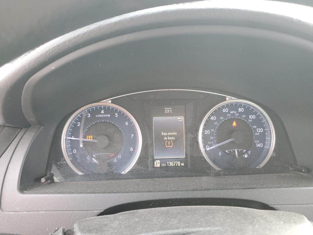 2016 TOYOTA CAMRY