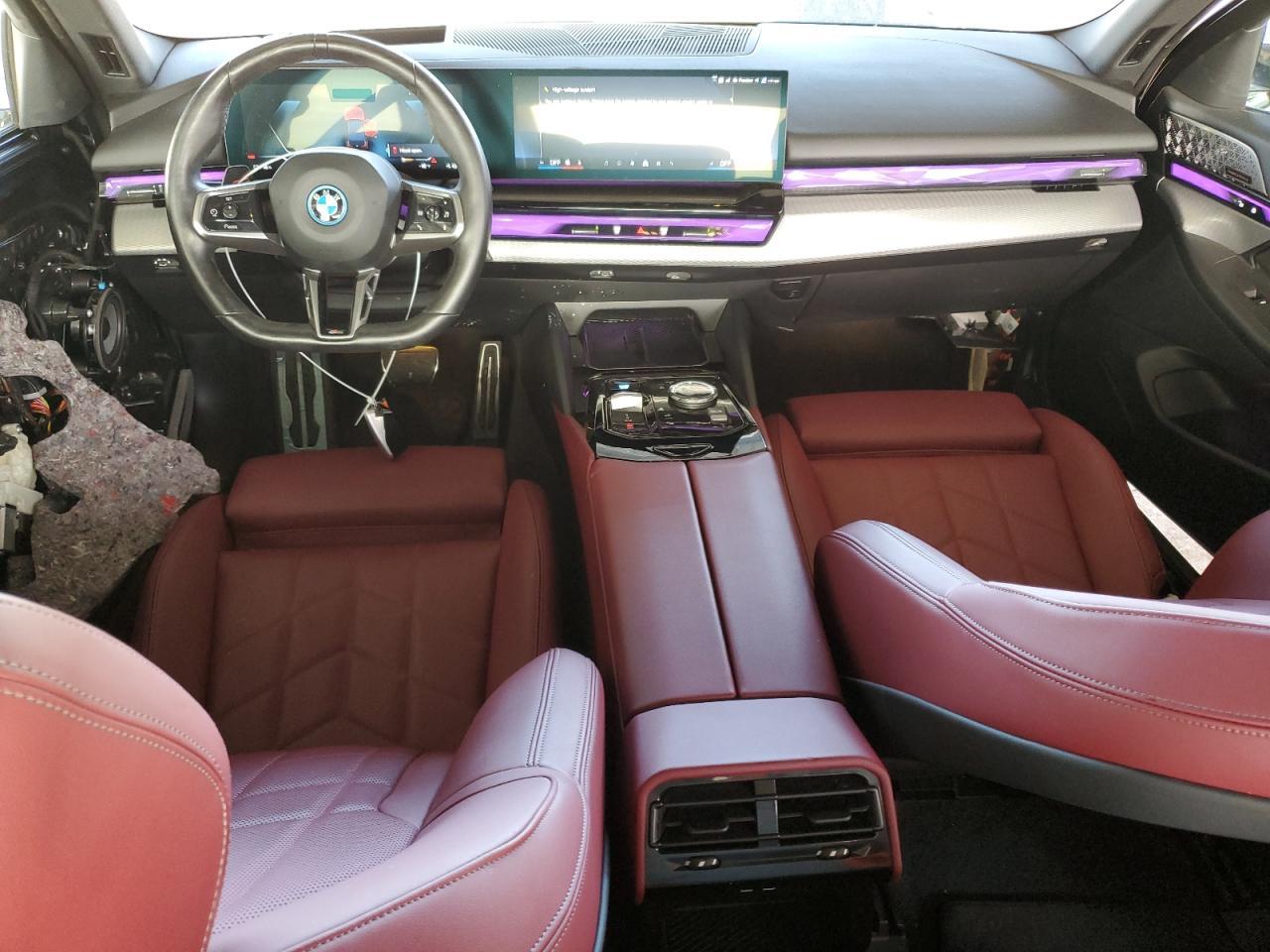 2024 BMW i5