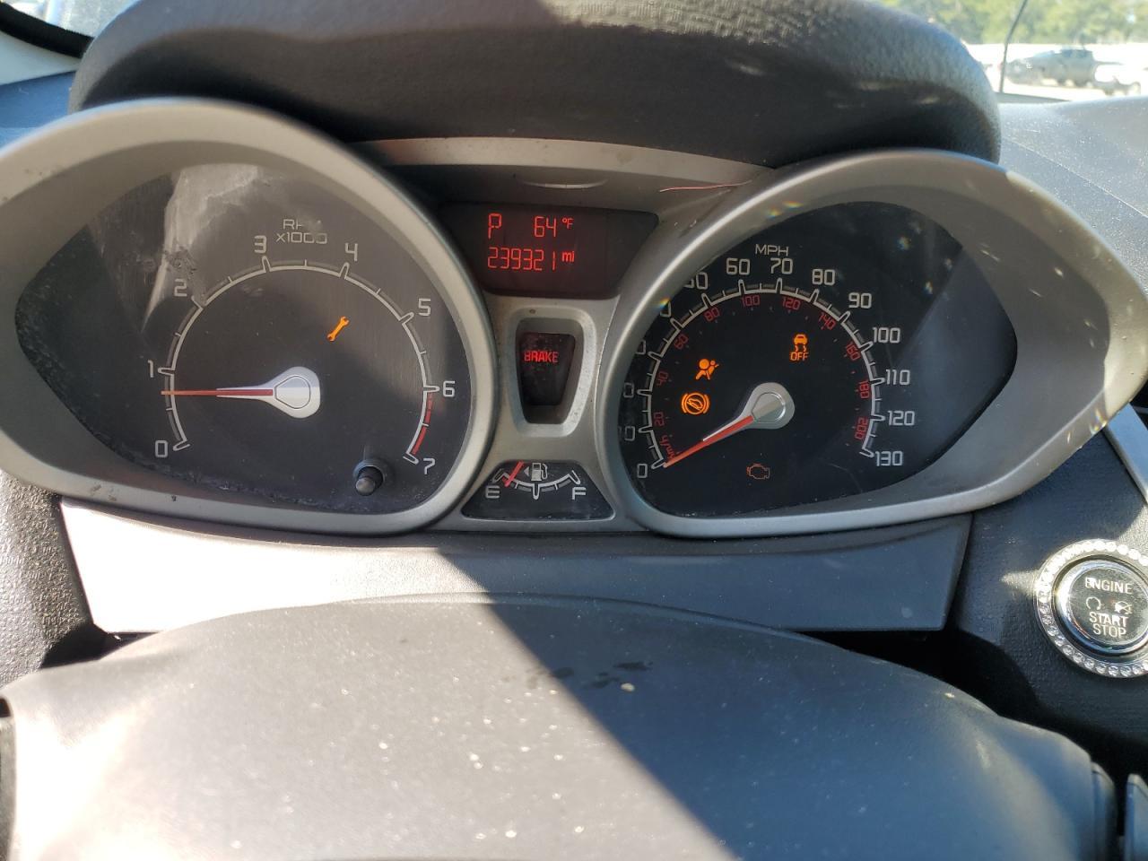 2012 FORD Fiesta