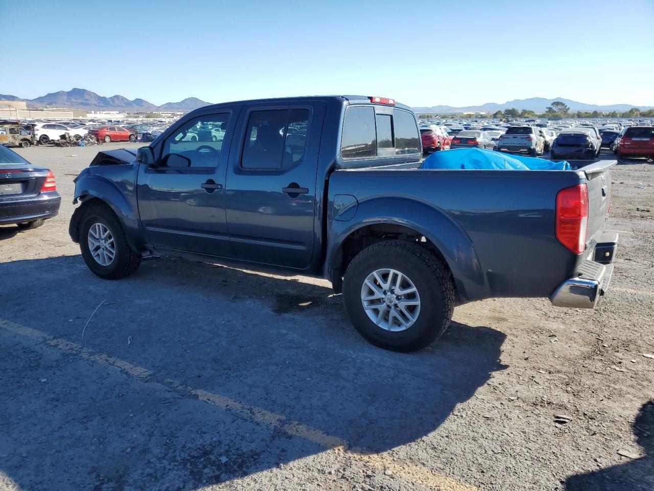 2015 NISSAN Frontier