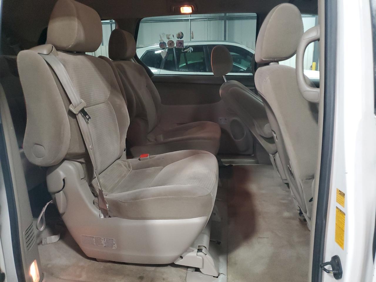 2006 TOYOTA SIENNA