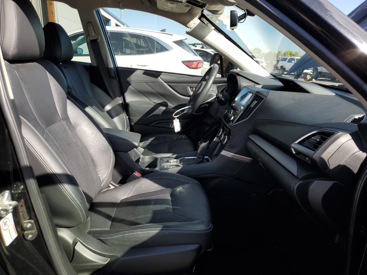 2019 SUBARU FORESTER