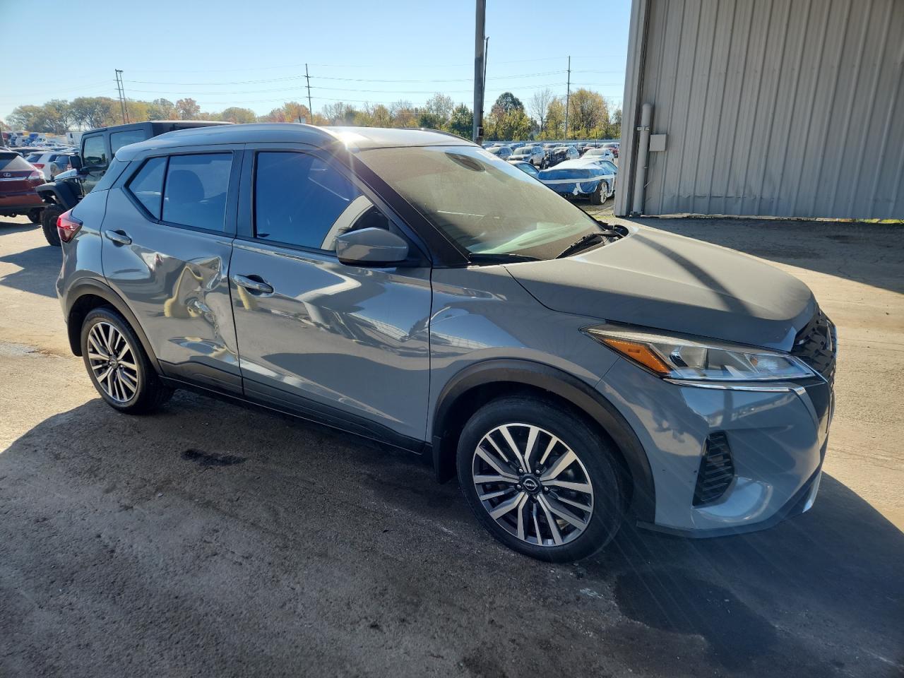 2022 NISSAN KICKS
