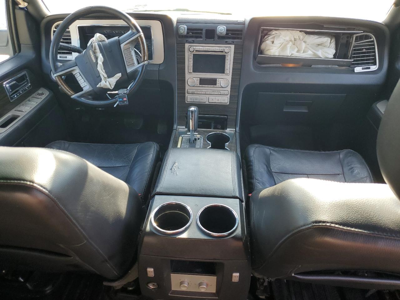 2010 LINCOLN Navigator