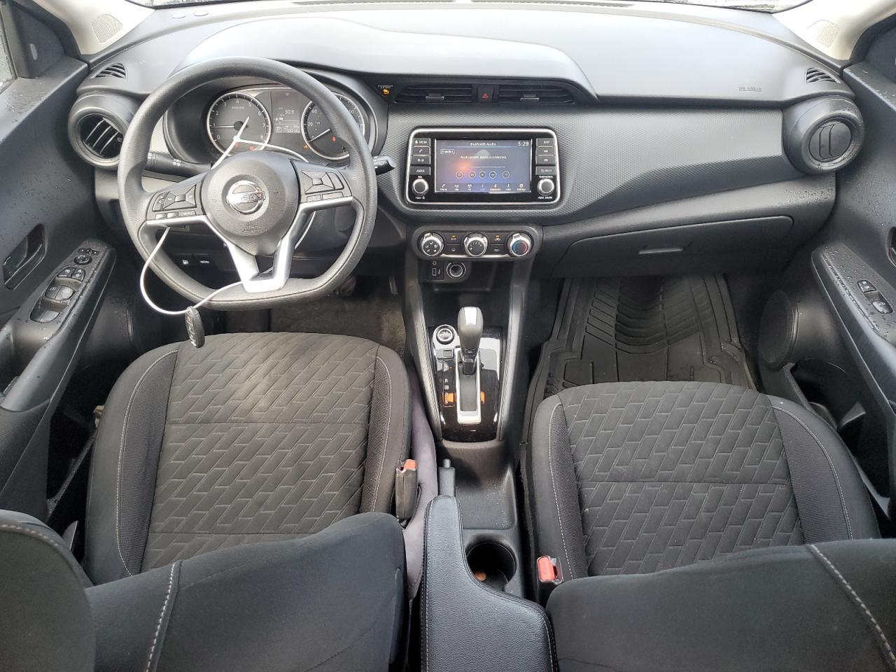 2021 NISSAN KICKS