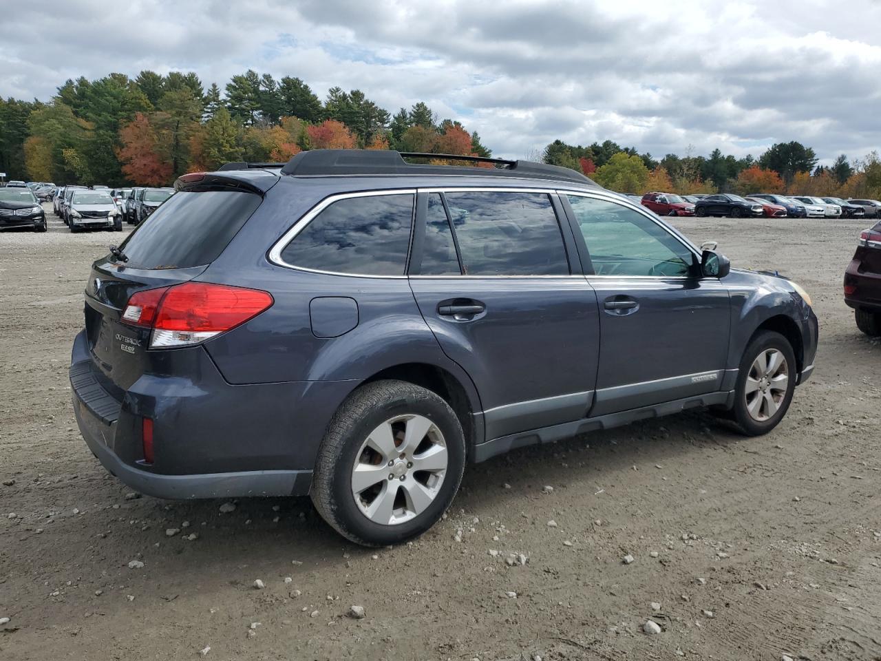 2010 SUBARU Outback