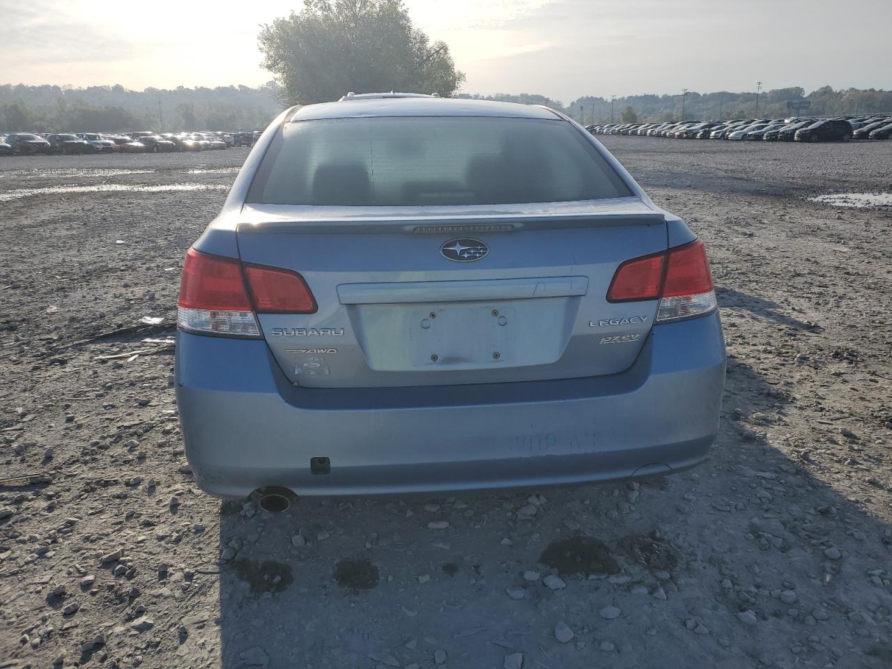 2011 SUBARU Legacy