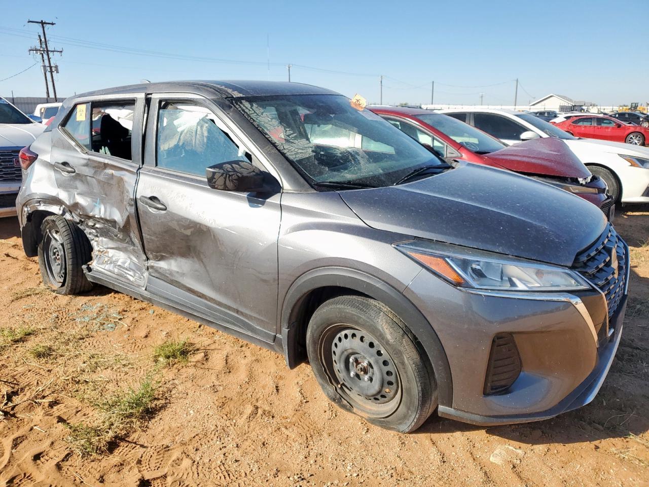 2022 NISSAN KICKS