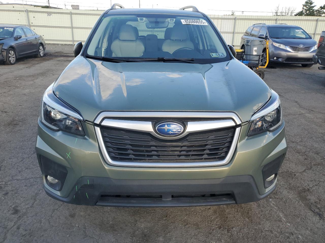 2021 SUBARU FORESTER