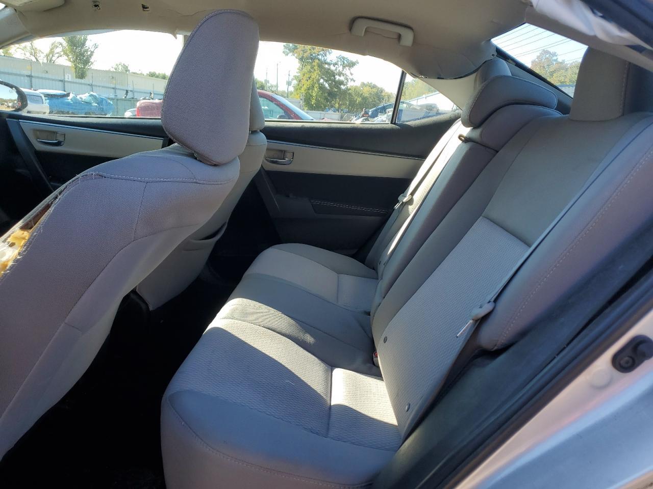 2015 TOYOTA COROLLA