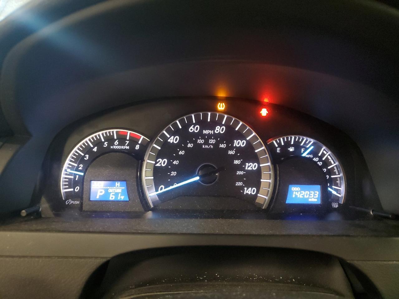 2014 TOYOTA CAMRY