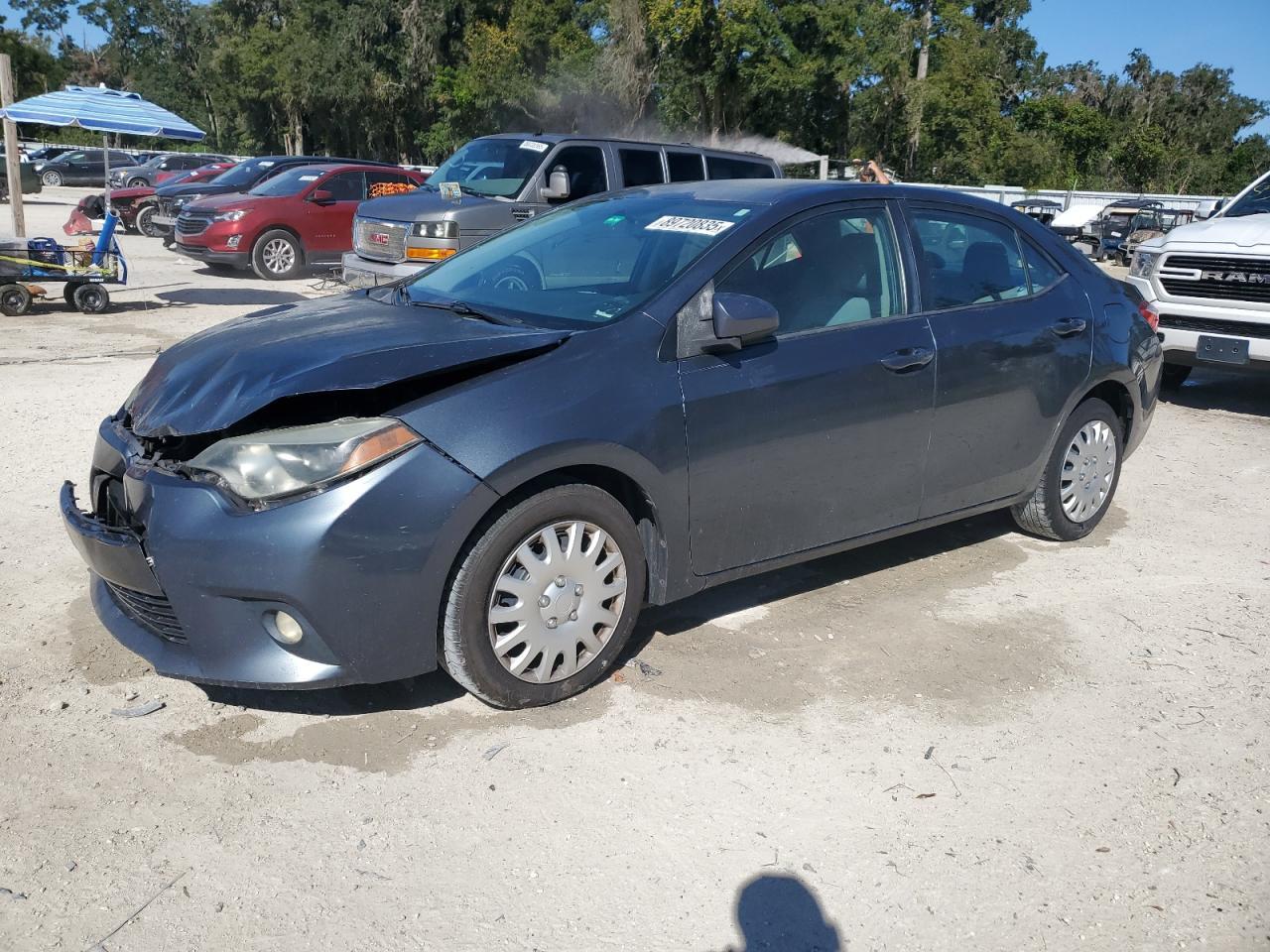 2015 TOYOTA COROLLA