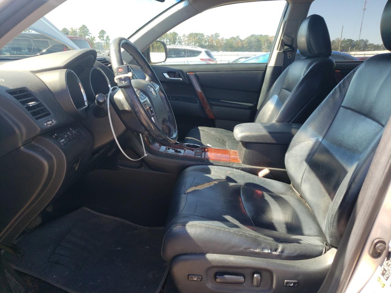 2013 TOYOTA HIGHLANDER