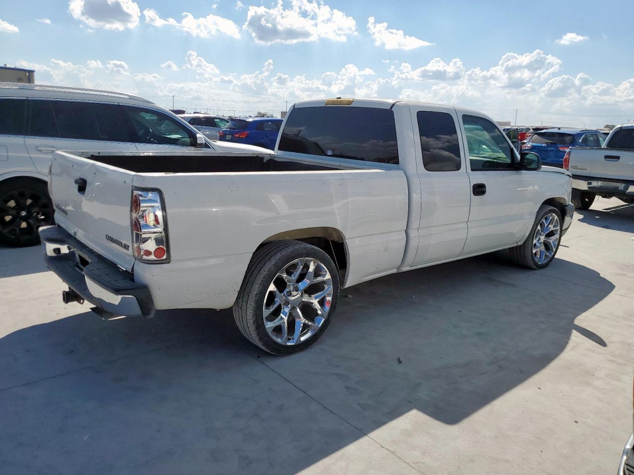 2004 CHEVROLET Silverado