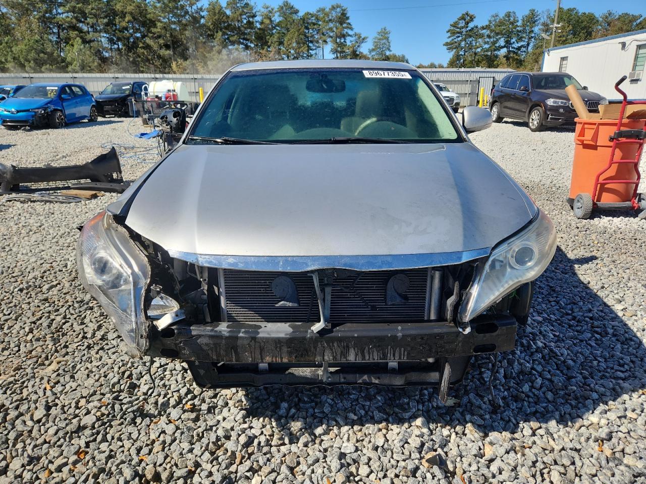 2011 TOYOTA Avalon
