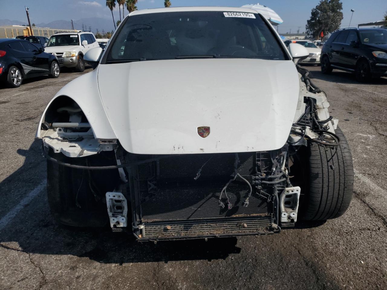 2014 PORSCHE CAYENNE