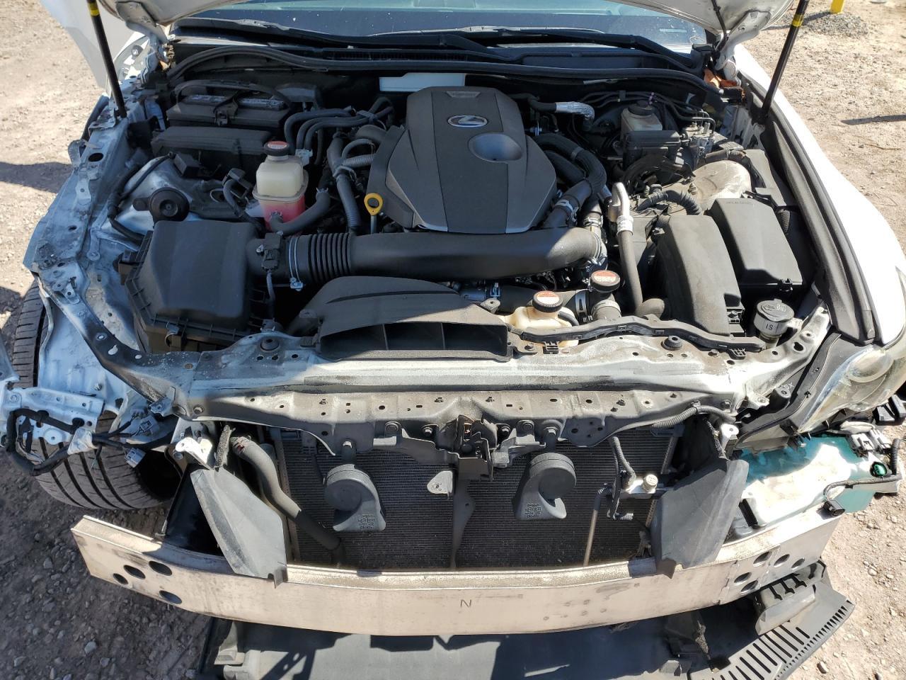 2016 LEXUS IS 200t