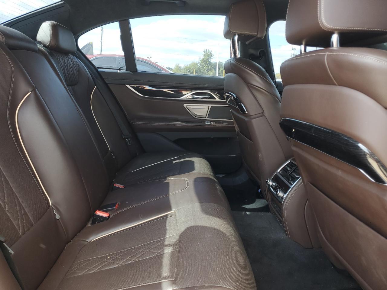 2016 BMW 7 series
