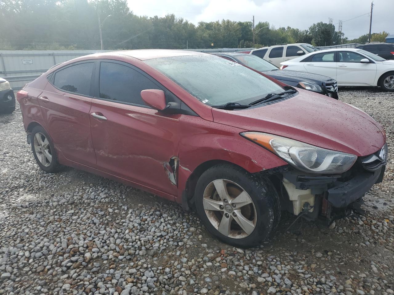 2012 HYUNDAI ELANTRA