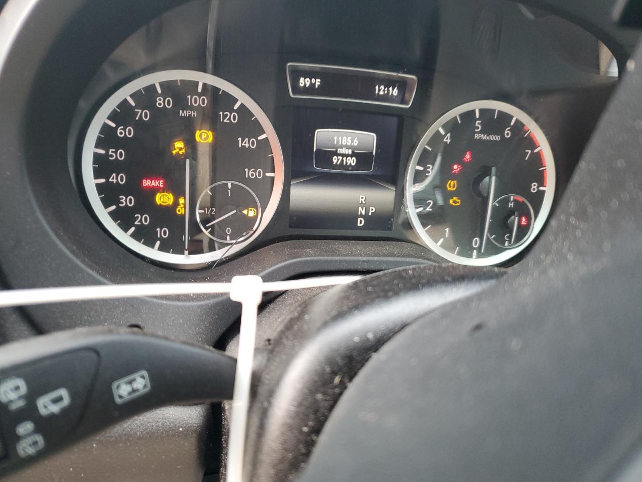 2017 INFINITI QX30