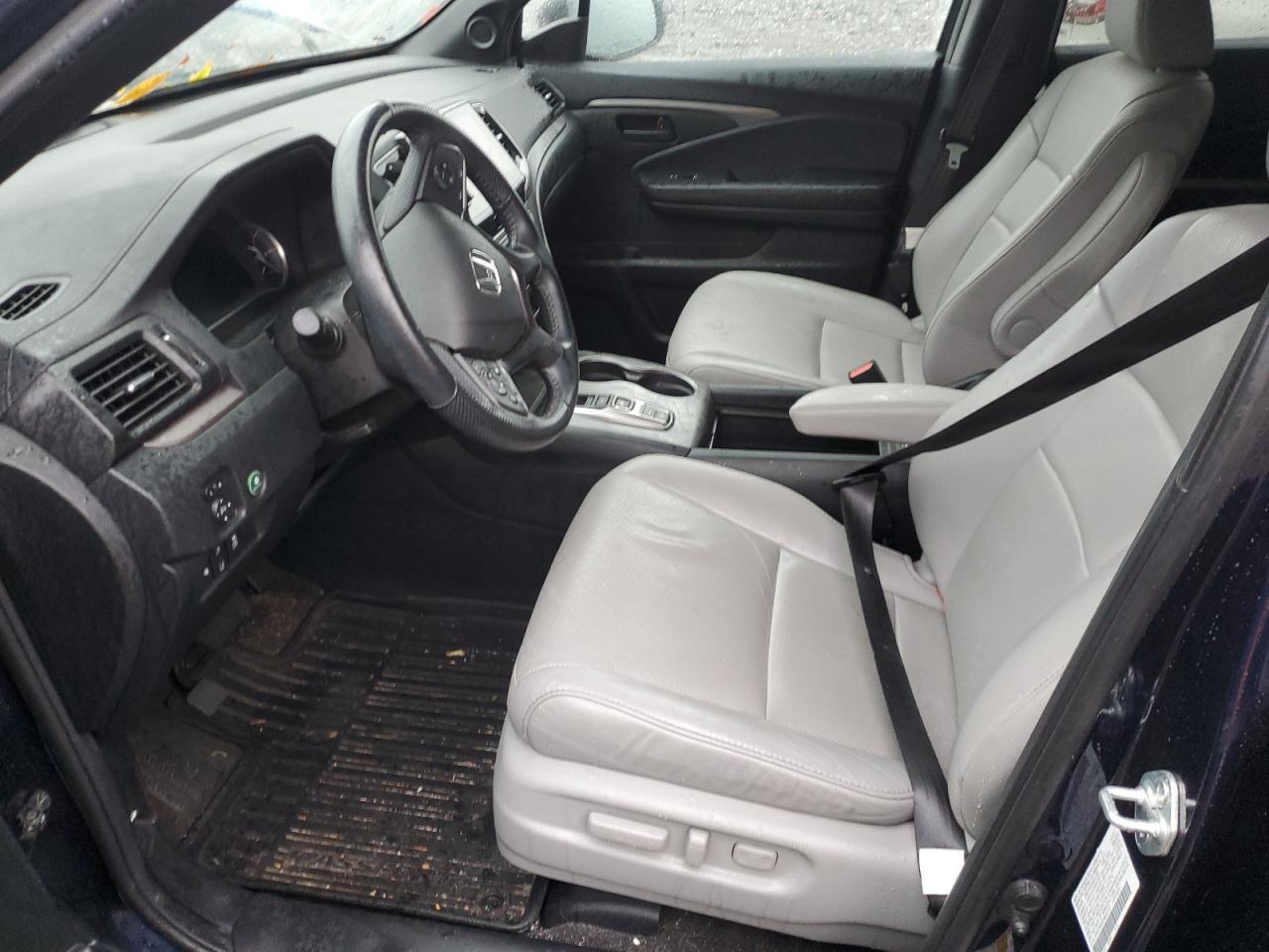 2023 HONDA Passport
