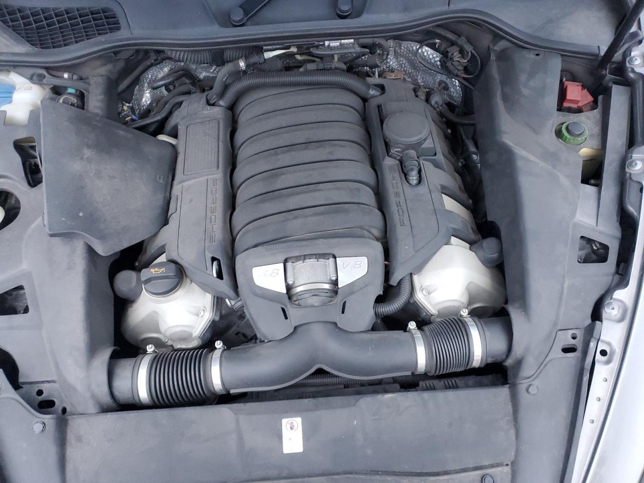 2012 PORSCHE CAYENNE