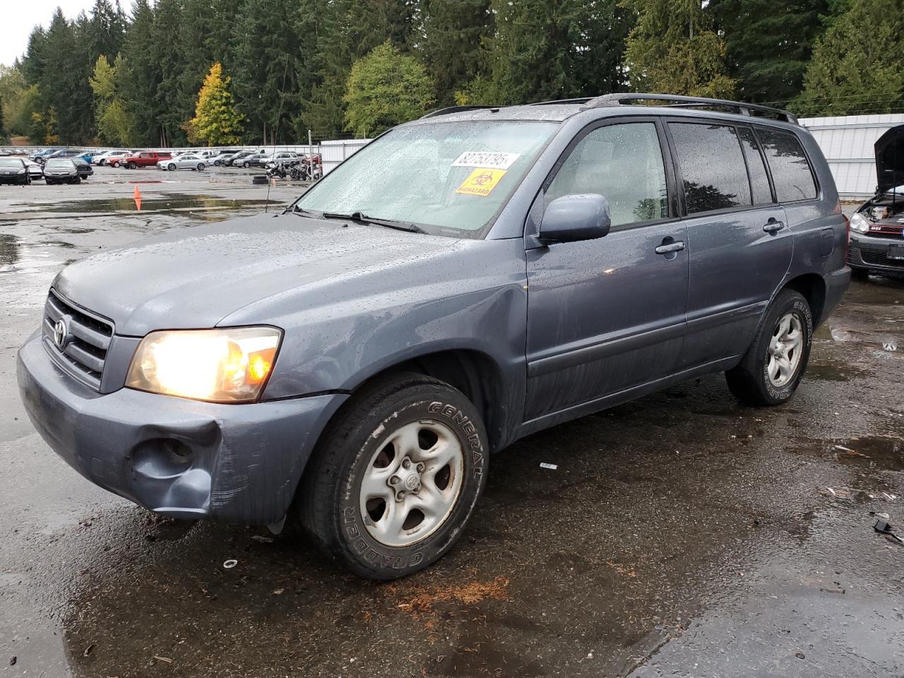 2005 TOYOTA HIGHLANDER