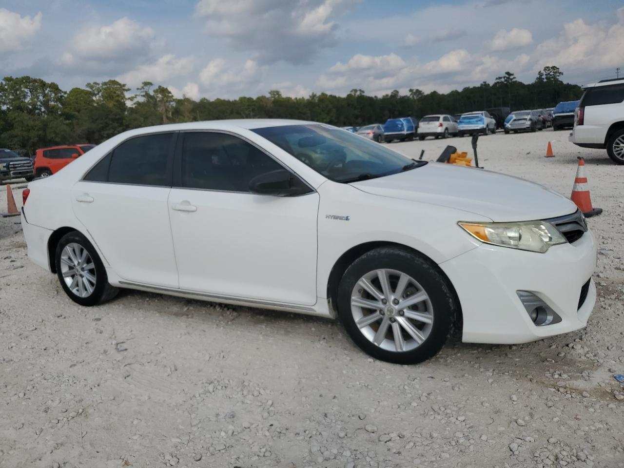 2013 TOYOTA CAMRY