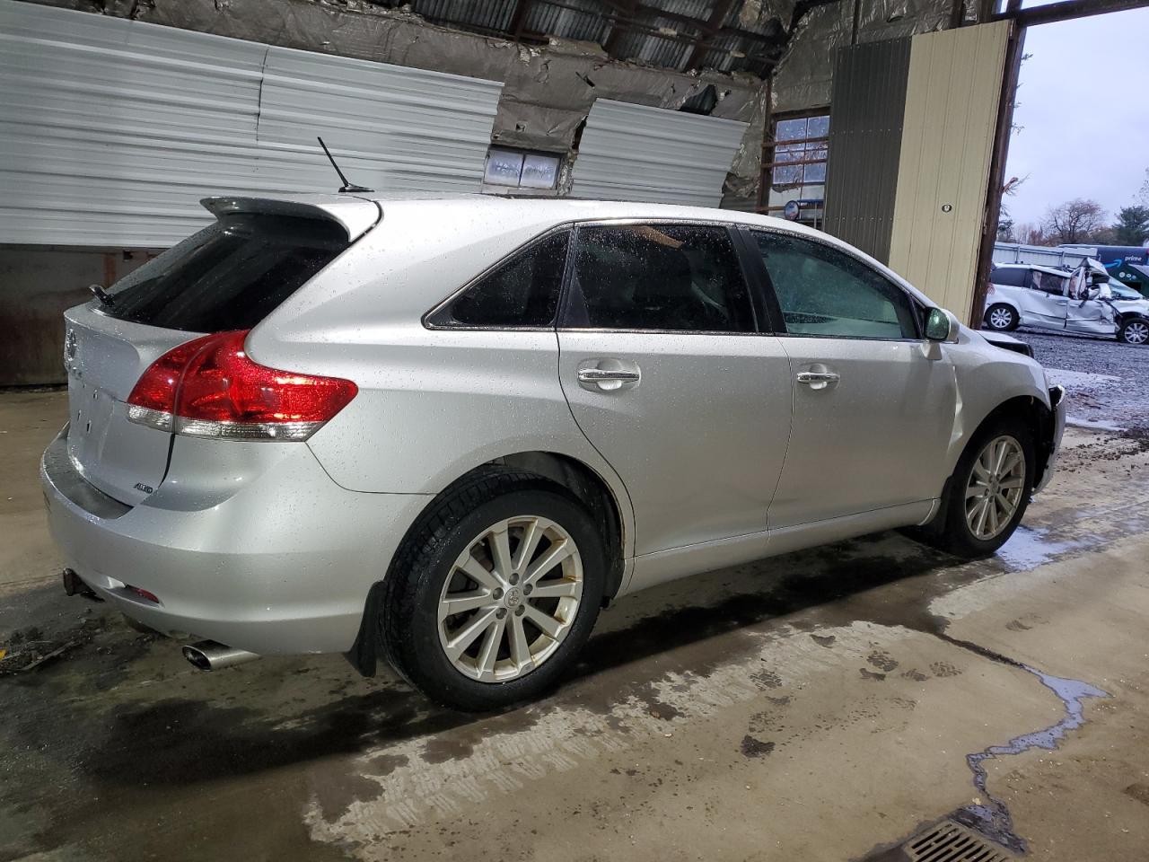 2011 TOYOTA VENZA