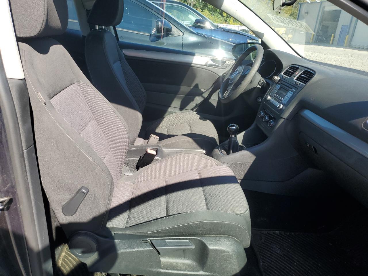 2010 VOLKSWAGEN GOLF