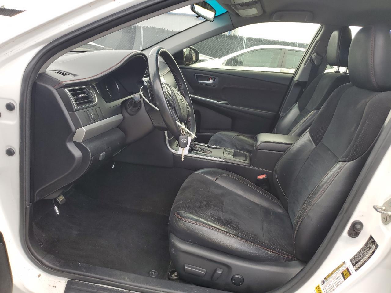 2017 TOYOTA CAMRY
