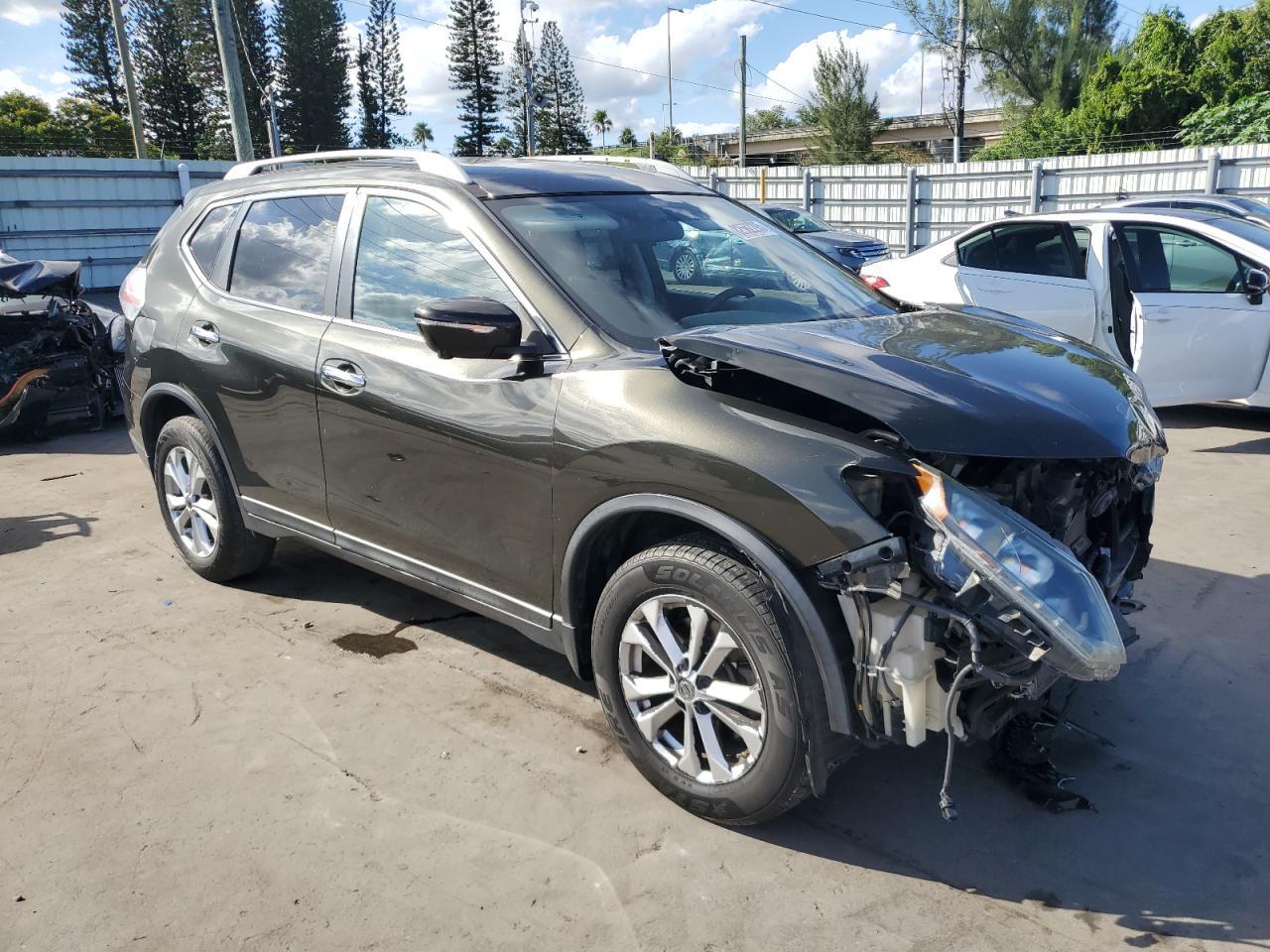 2015 NISSAN ROGUE