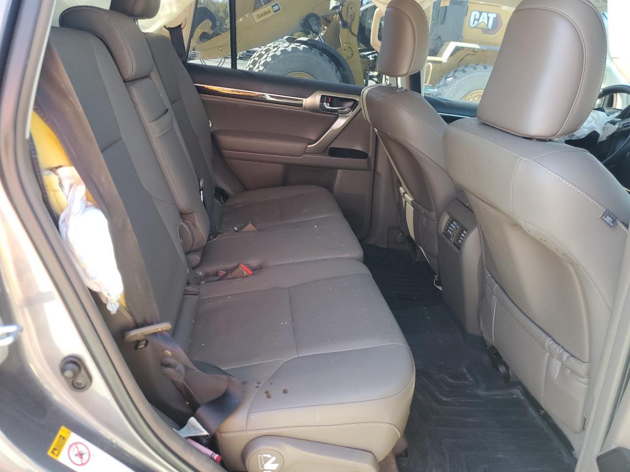 2017 LEXUS GX 460