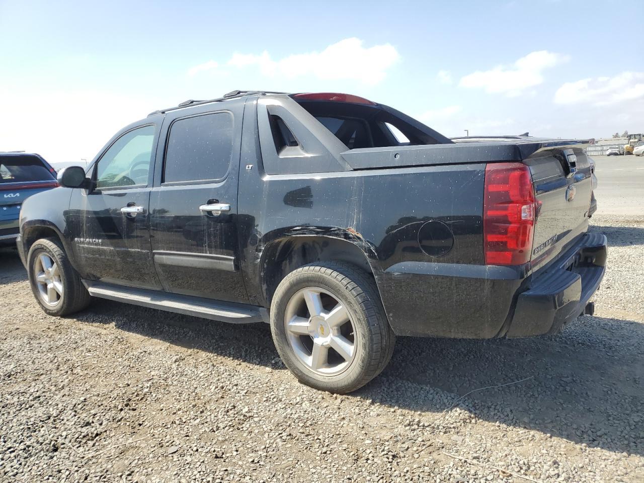 2011 CHEVROLET Avalanche