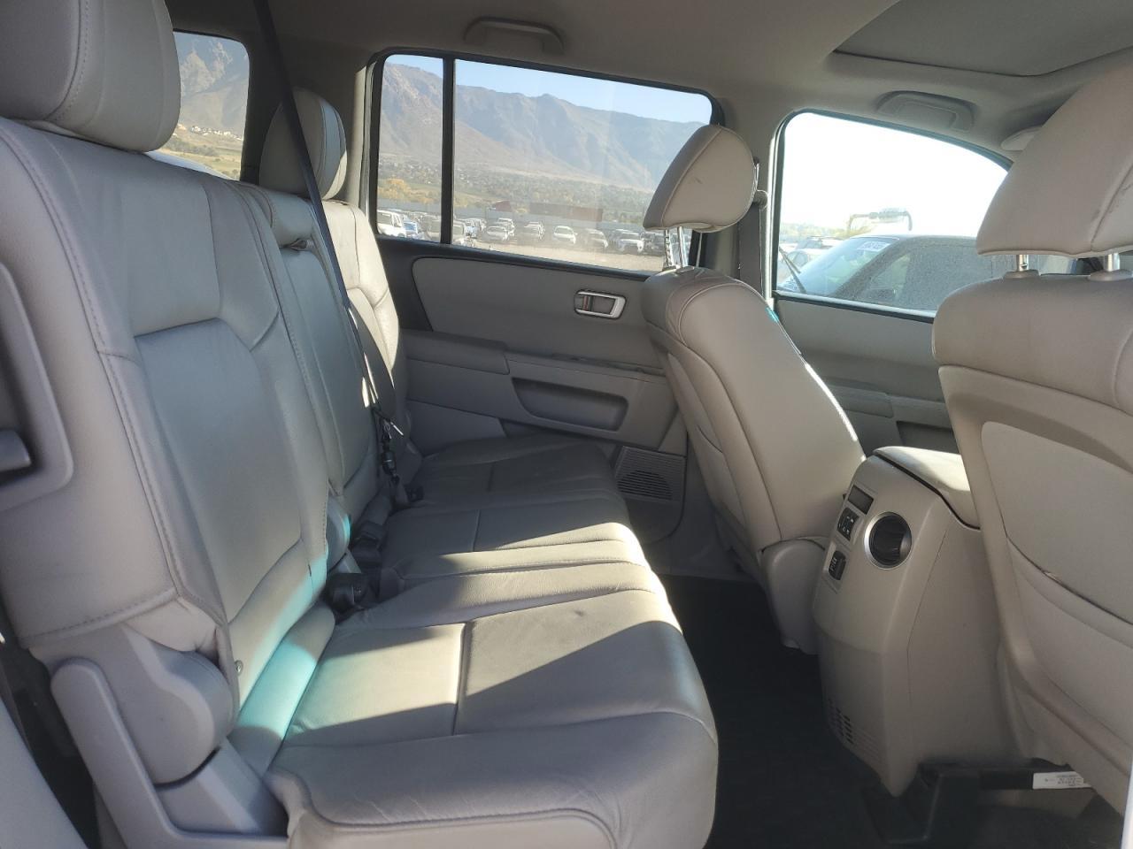 2014 HONDA PILOT