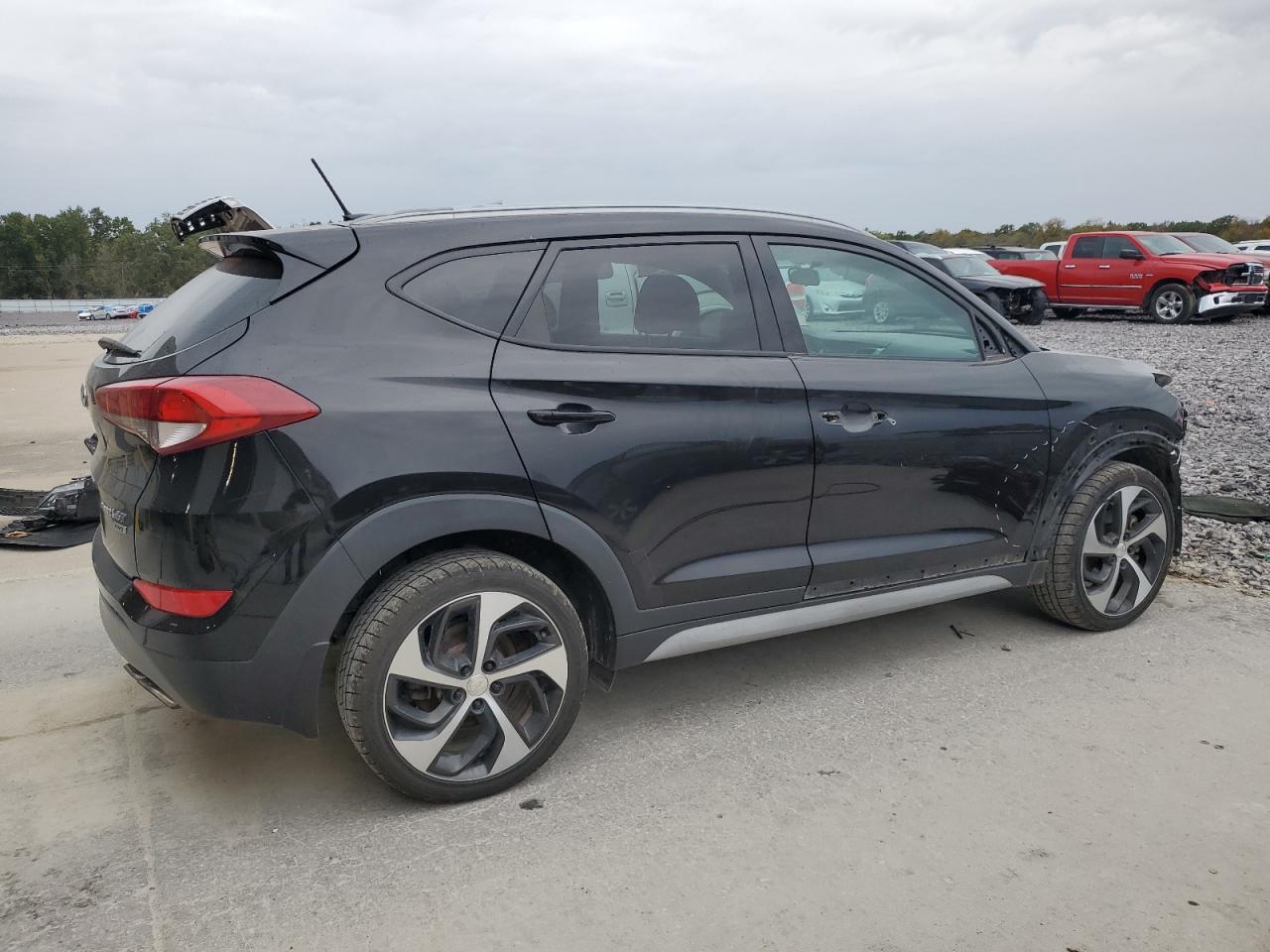 2017 HYUNDAI TUCSON