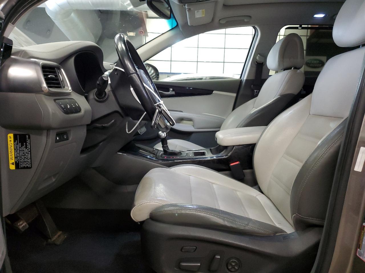2016 KIA SORENTO