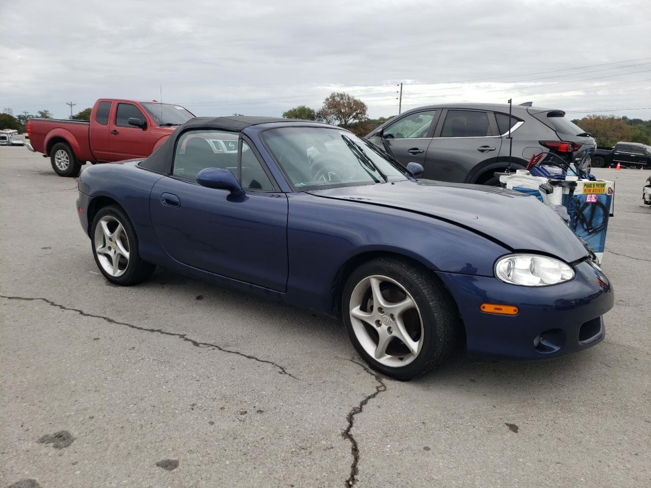 2003 MAZDA MX-5 Miata