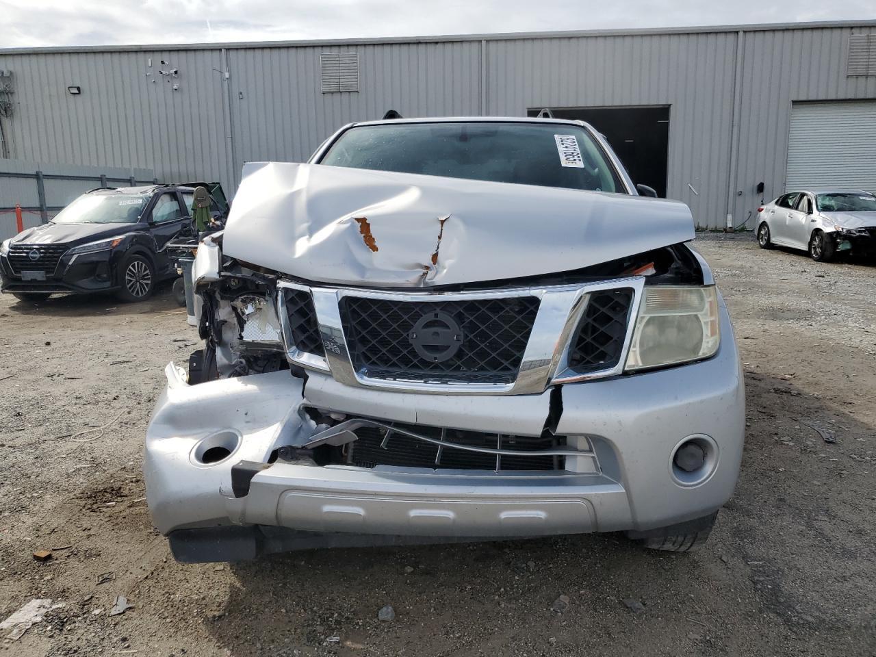 2011 NISSAN PATHFINDER