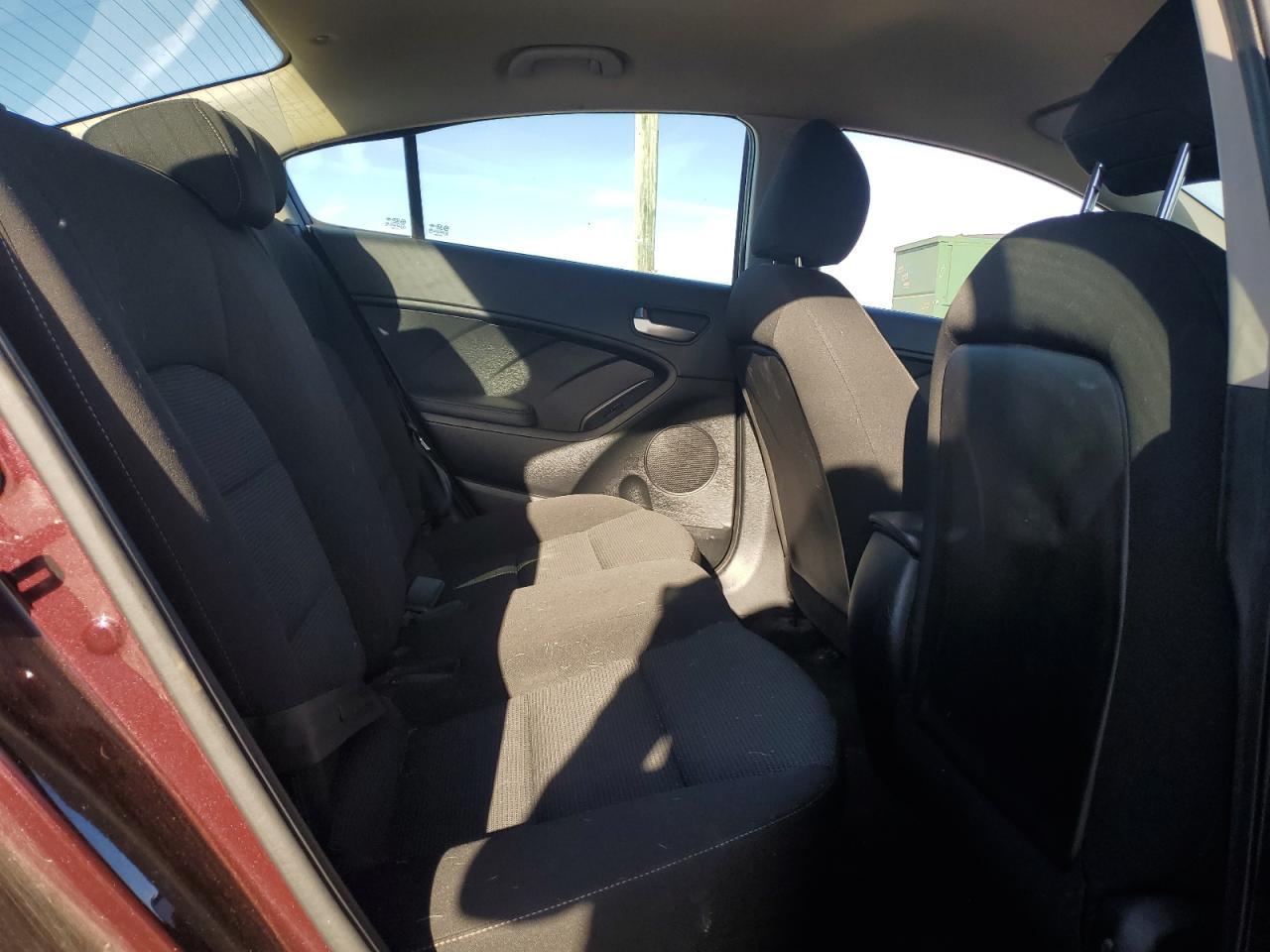 2017 KIA FORTE