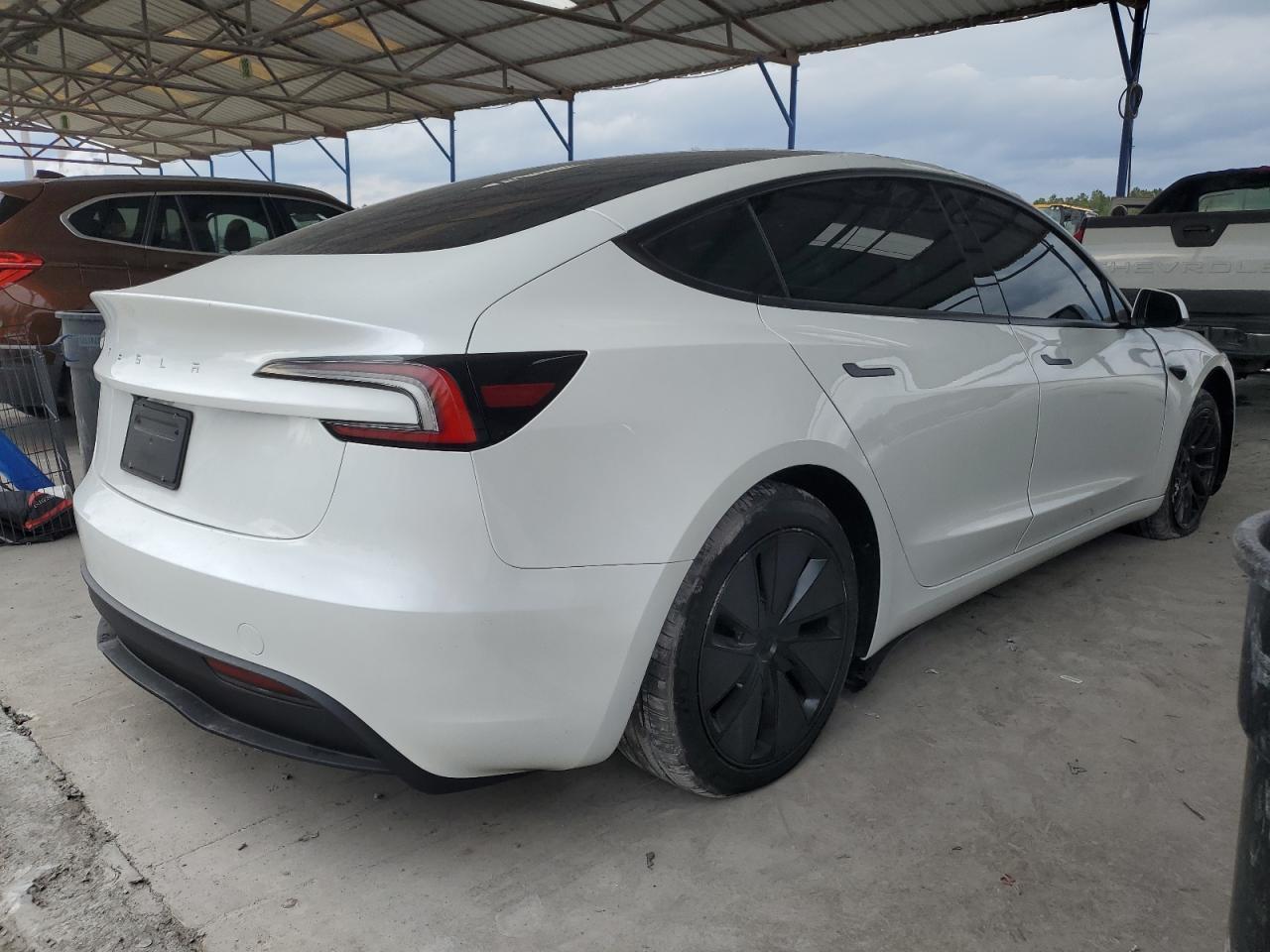 2025 TESLA MODEL 3