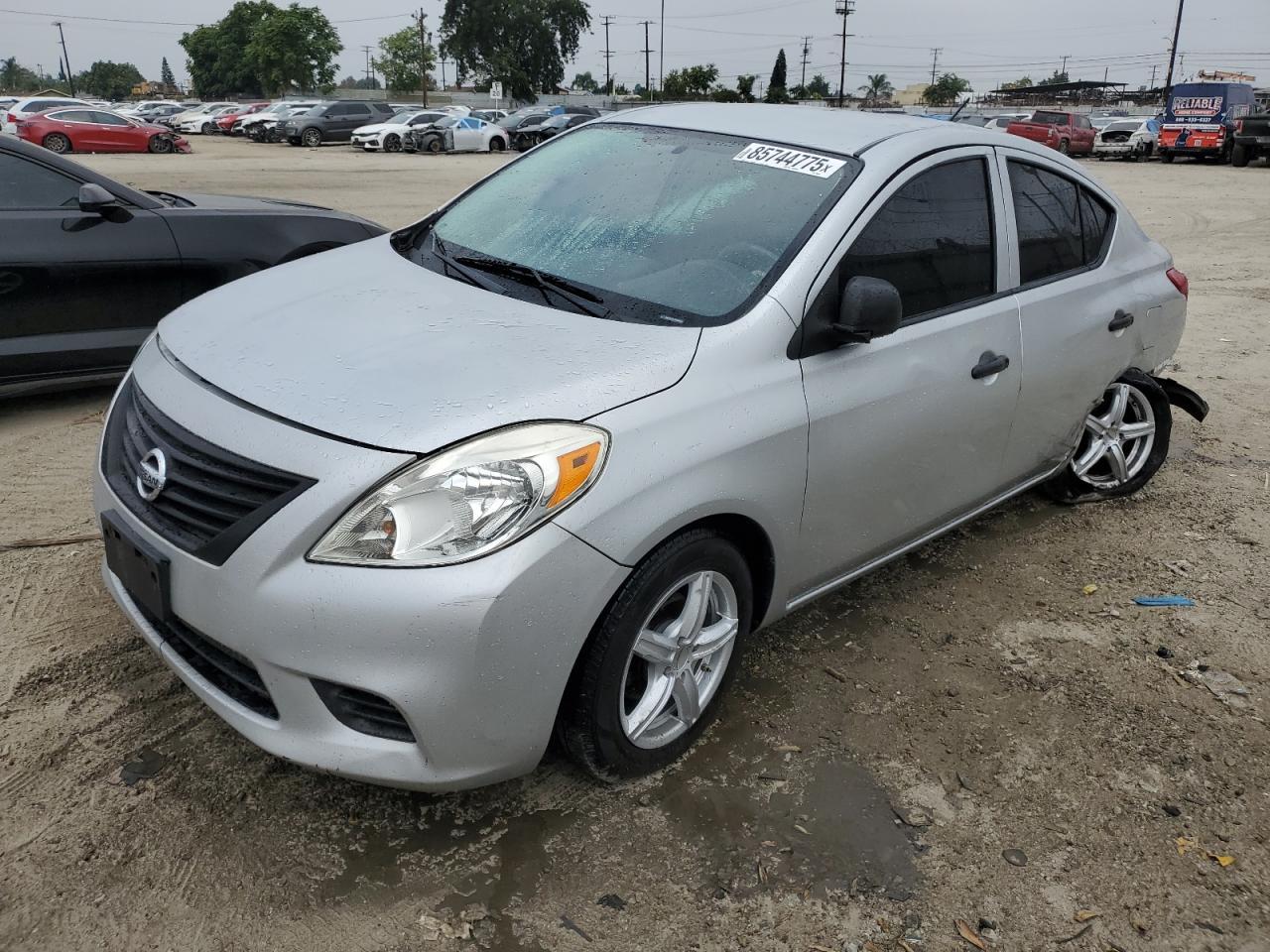 2013 NISSAN VERSA